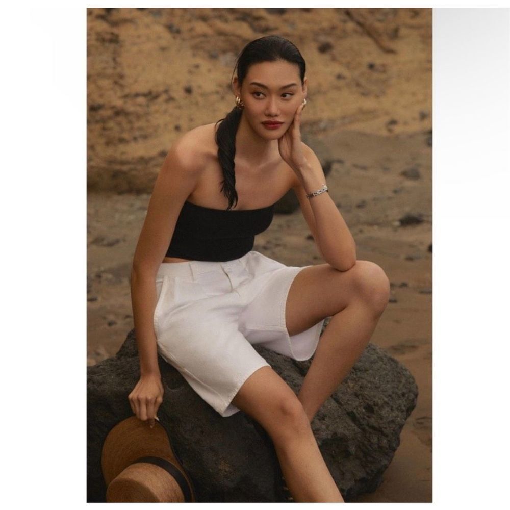 Citizens of Humanity White High-Waist Jean Shorts - Picture 10 of 16